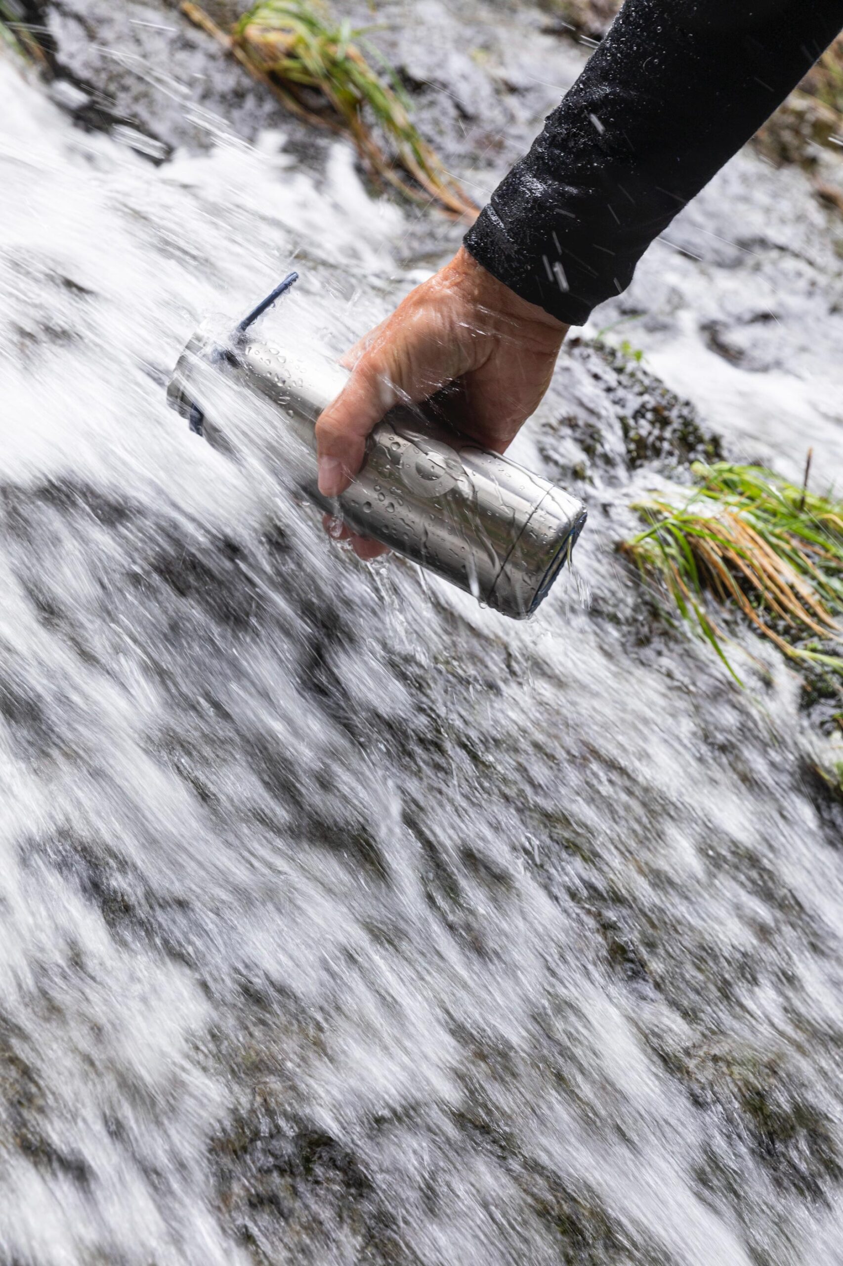 ochil-hills-fresh-water-bottle-refill