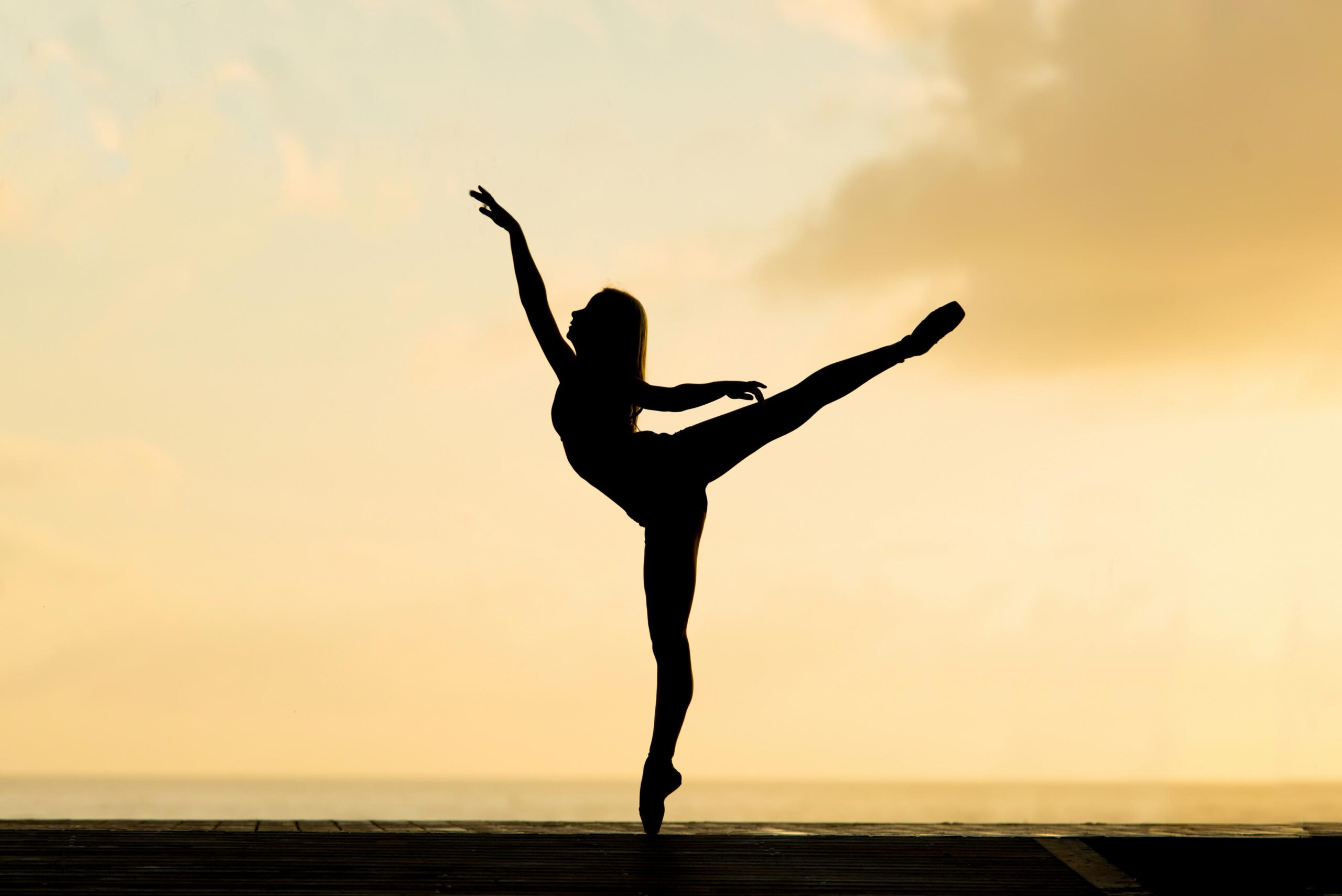 ochil-hills-women-doing-barre